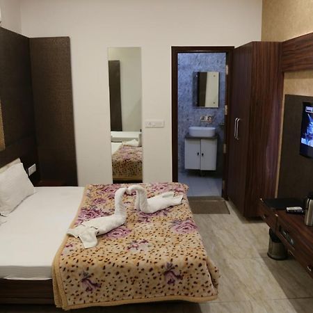 Hotel Shree Anand Dham Vrindāvan Exteriér fotografie