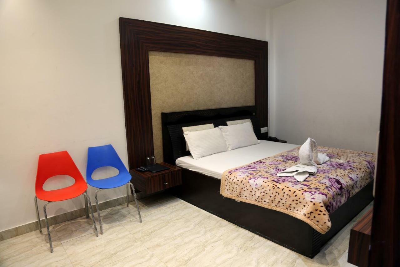 Hotel Shree Anand Dham Vrindāvan Exteriér fotografie